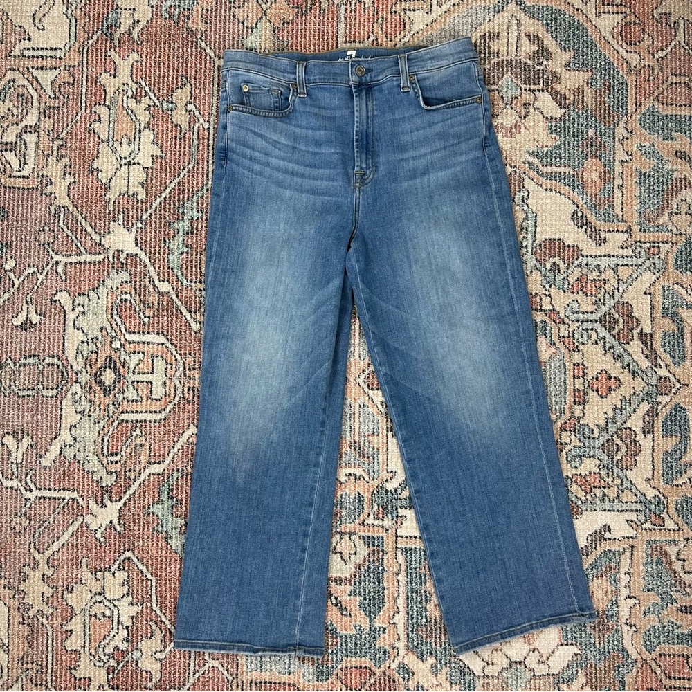 7 For All Mankind Cropped Wide Leg Size 31